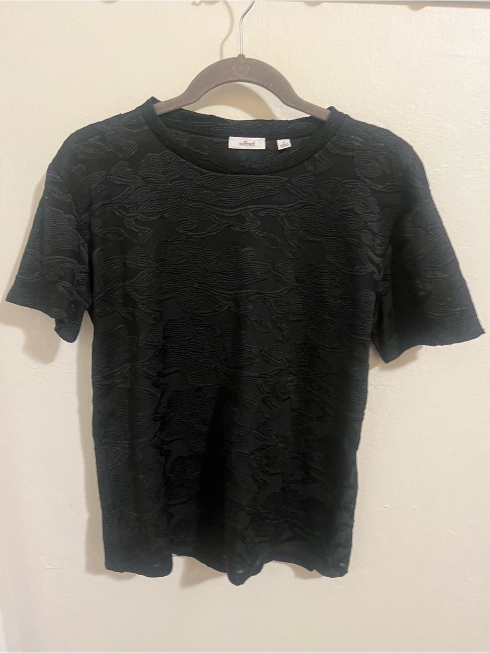 Wilfred Black Short-Sleeve Textured Crew Tee